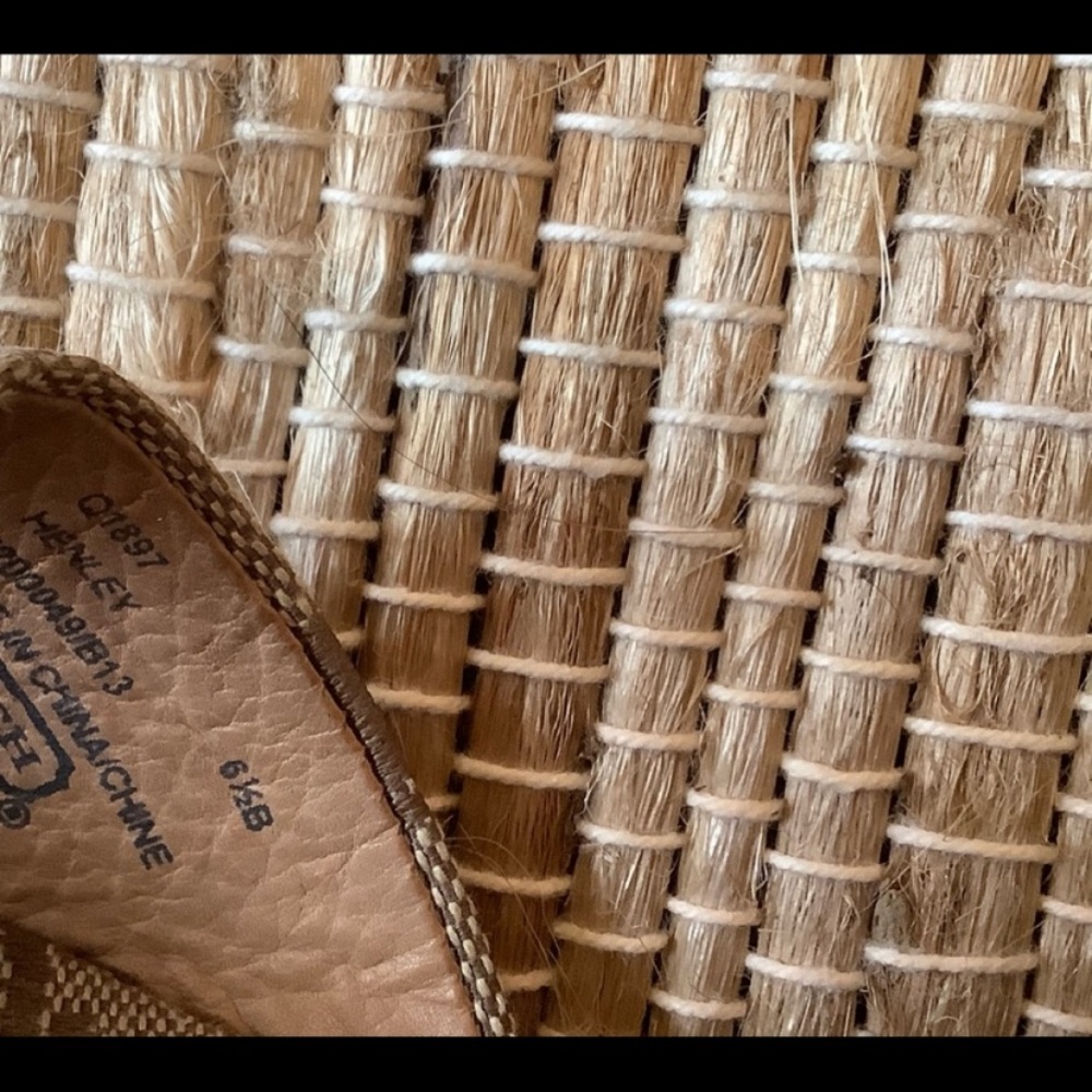 Coach espadrilles in EUC! Size 6.5. 💗💗💗 - Picture 4 of 7
